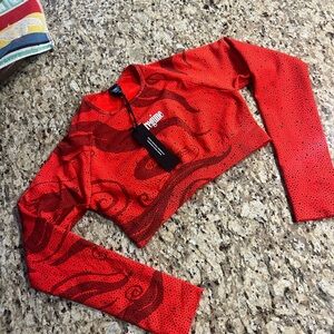 NWT Civil Regime Red Chaos Kelly Seamless Long Sleeve Cropped Top Chaos Large